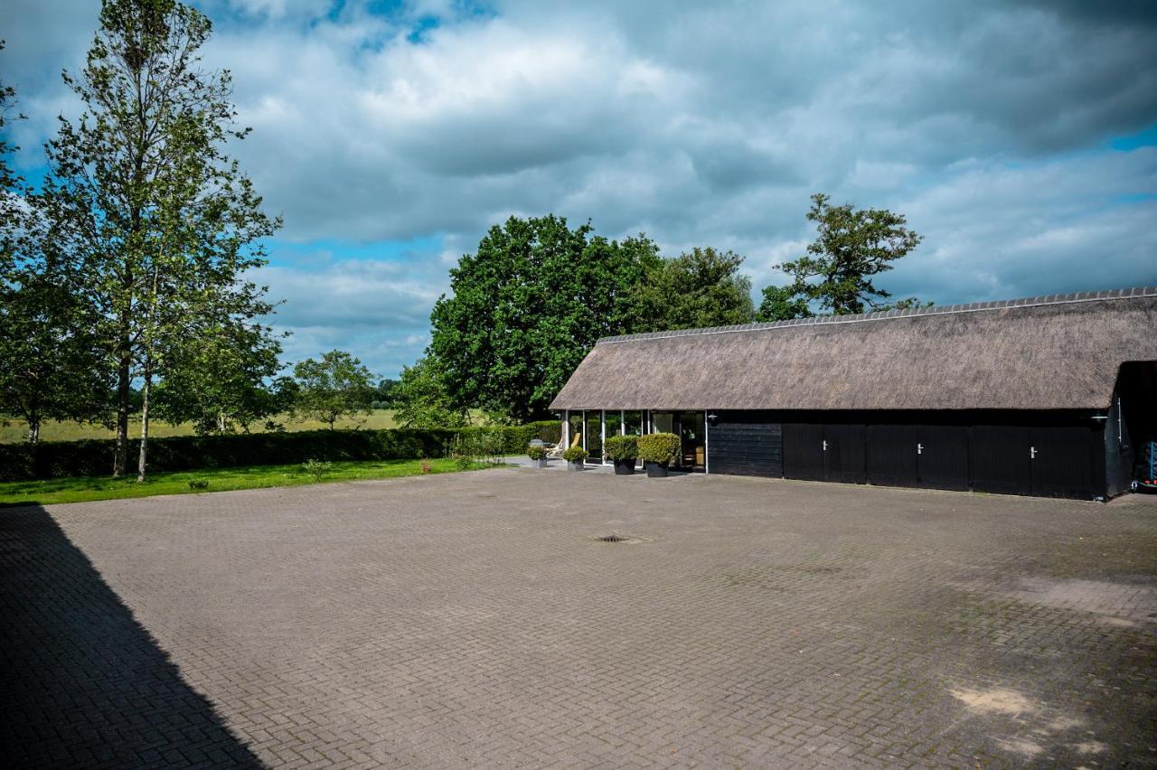 B&B De Scherpenhof Leur Bagian luar foto